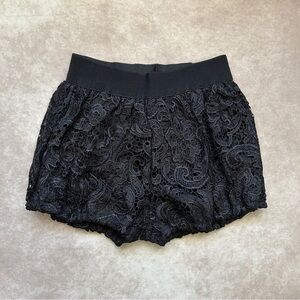 NEW Asian Elegant Black Lace Women's Shorts No Tags XS Elastic Leg Opening